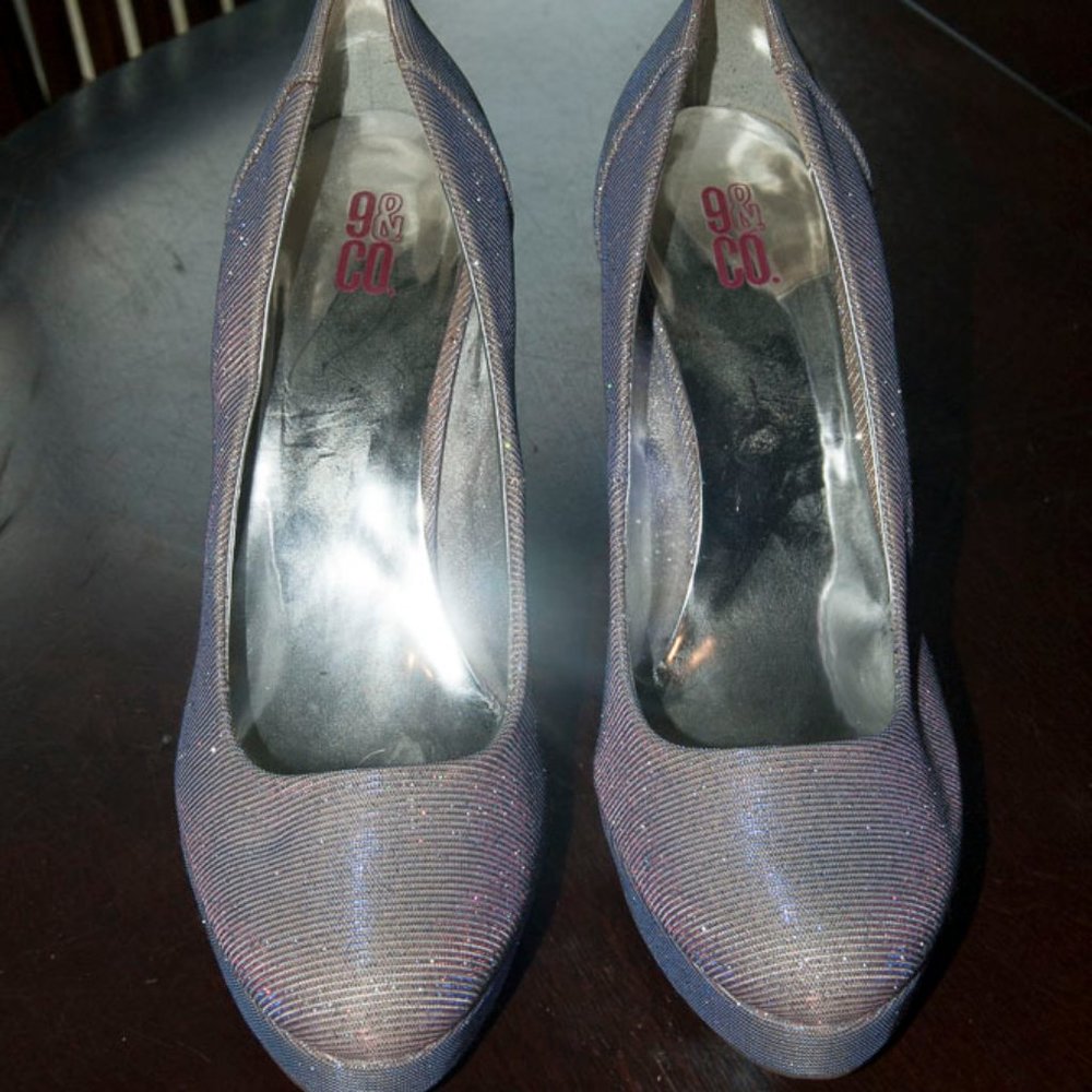 9 & Co Sparkly Pumps